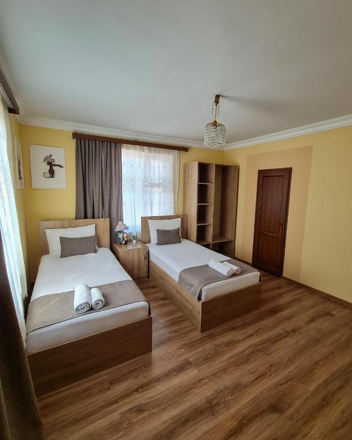 Seva Guesthouse And Cottages Byurakan Eksteriør bilde
